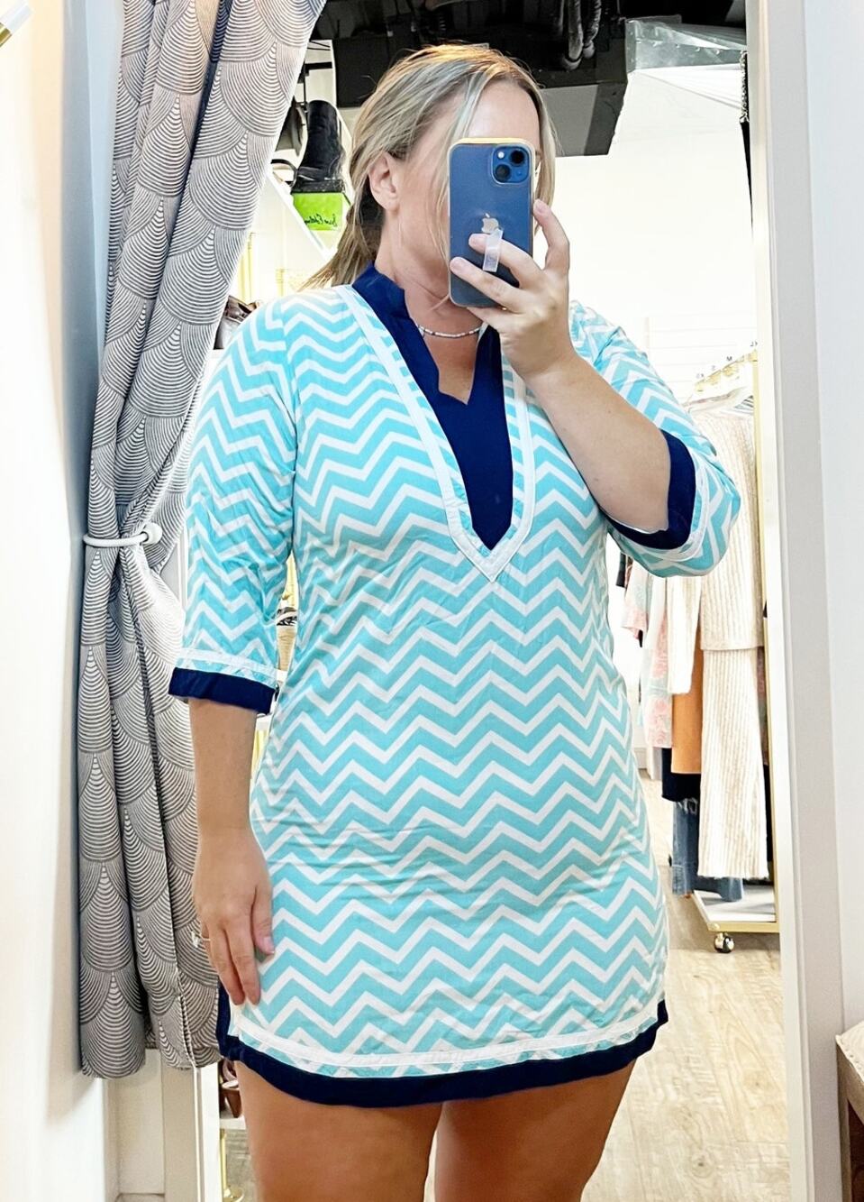 Escapada Chevron-Patterned 3/4 Sleeve V-Neck Tunic Dress Turquoise White Medium